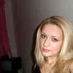 romantic woman looking for guy in Mount Prospect, Illinois