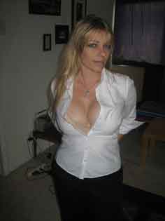 a single girl looking for men in Shelby, Michigan