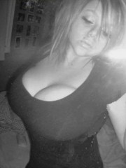 romantic female looking for guy in Talbott, Tennessee